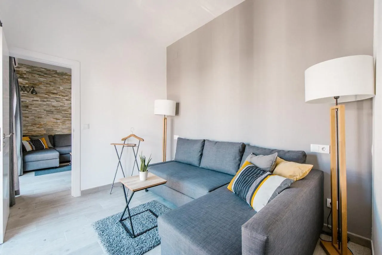 Ad32 Apartamento Luminoso A Los Pies Del Puente De Triana Sevilla Apartman